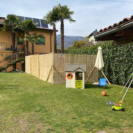 Casa Vacanza Veronica Con Giardino Verbania Luaran gambar