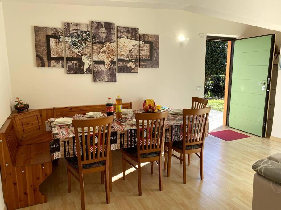 Casa Vacanza Veronica Con Giardino Verbania Luaran gambar