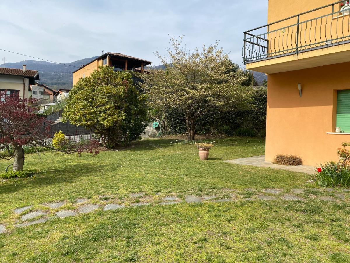 Casa Vacanza Veronica Con Giardino Verbania Luaran gambar